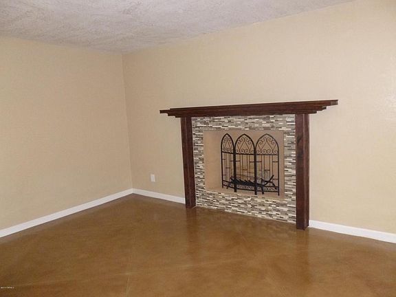 5th image of 2455 W Dante Way