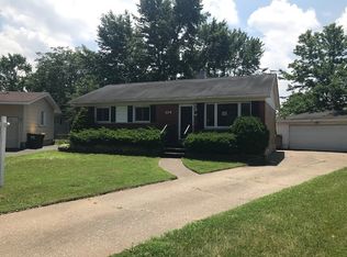 104 Anne Ct, Thornton, IL 60476