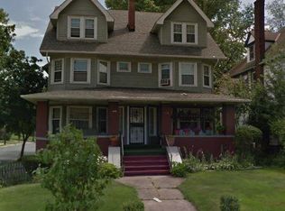 1681 Lee Rd, Cleveland Heights, OH 44118