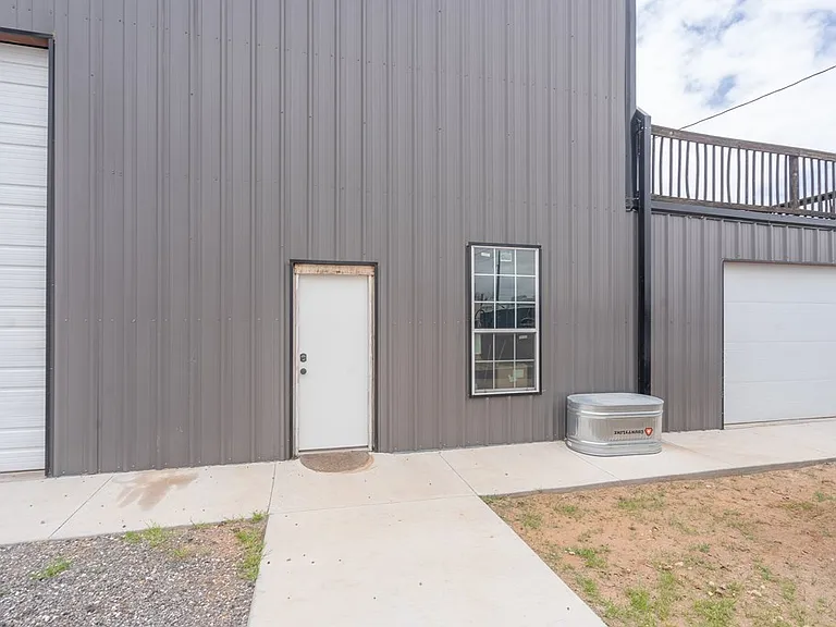 5618 S County Road 1202 — Photo 15