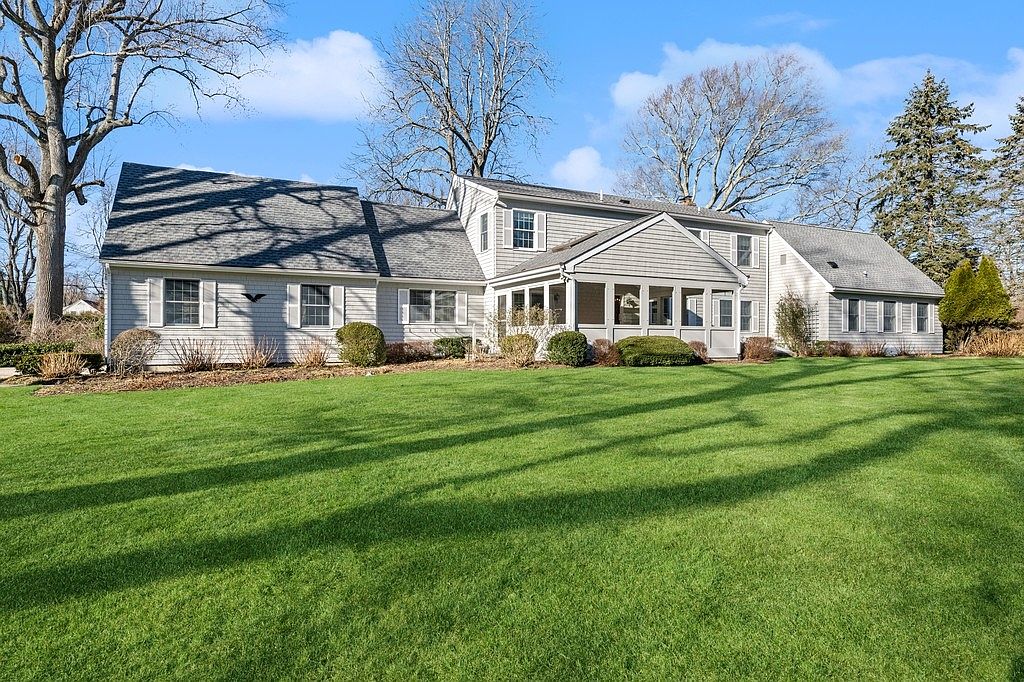 195 Ocean Rd, Bridgehampton, NY 11932 | Zillow