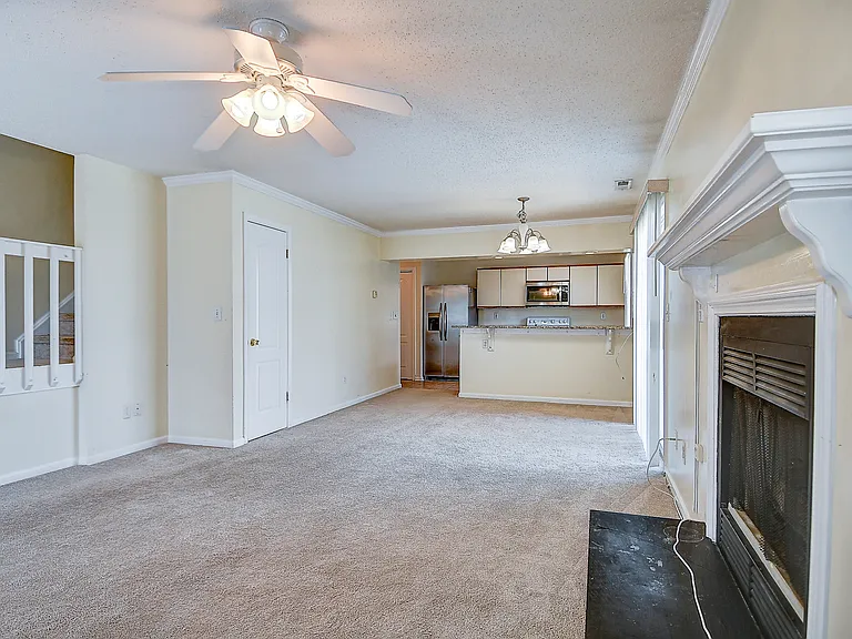 751 Ridge Cir — Photo 9