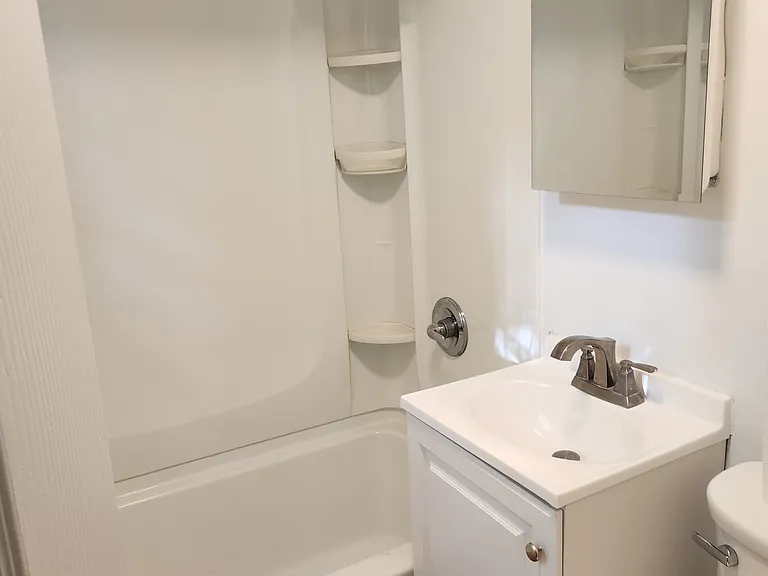 80 N Highland Ave #5 — Photo 8