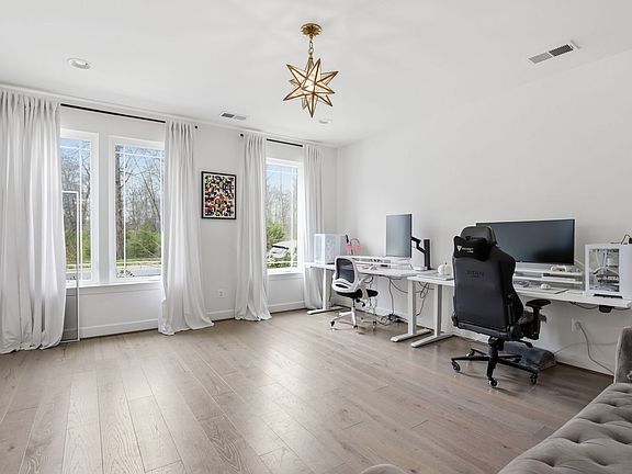 5th image of 20246 Northpark Dr