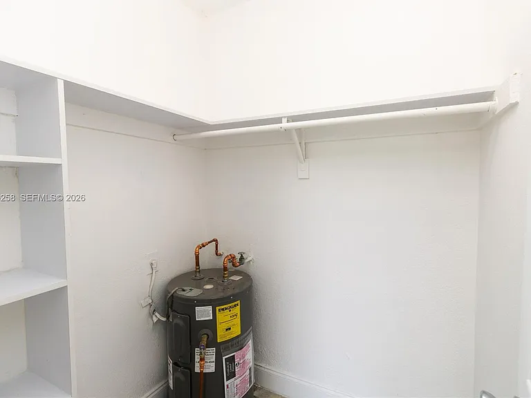 831 NW 1st Ave #4 — Photo 15