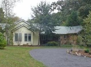 22 Howard Dr, Ancram, NY 12502