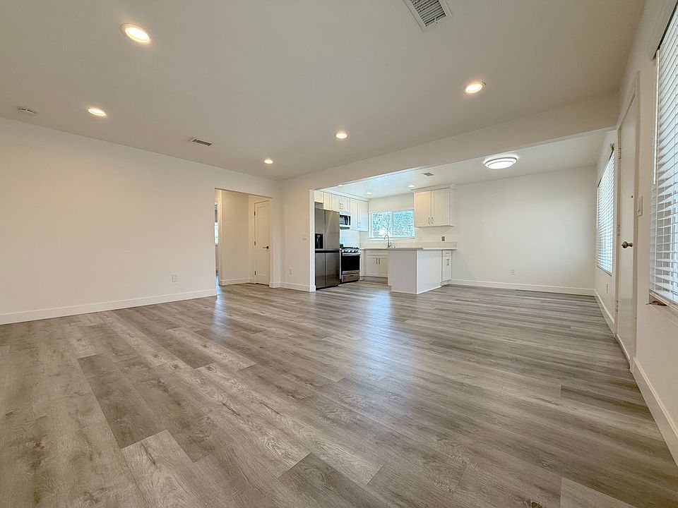 1st image of 2708 W Orion Ave