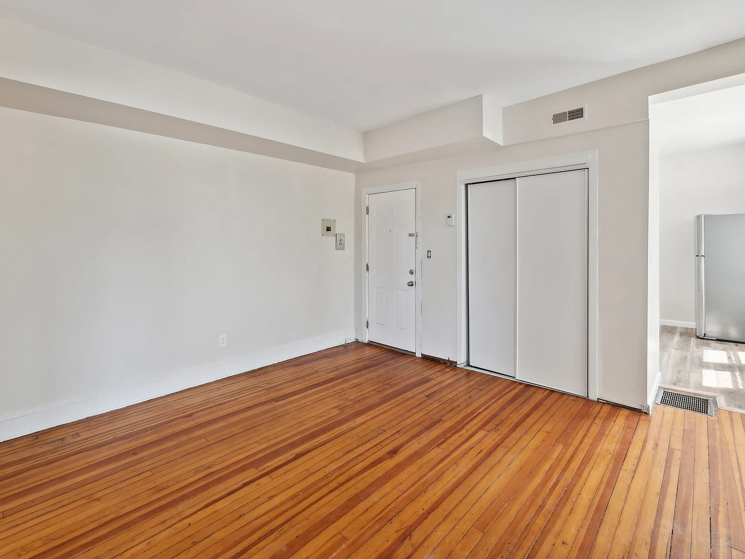 1 bed, 468 sqft, $1,600 — Photo 4