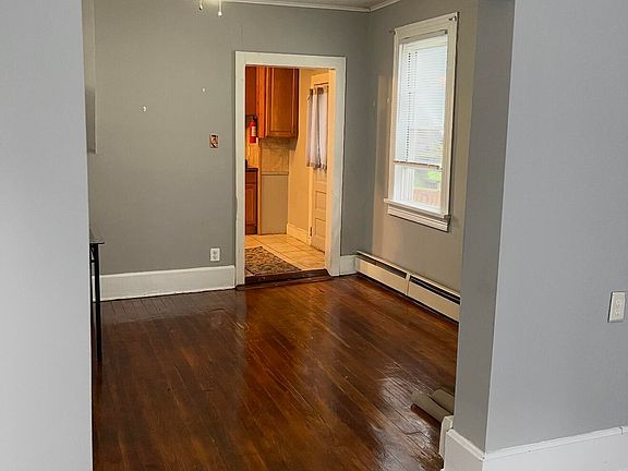 4th image of 260 E Main St