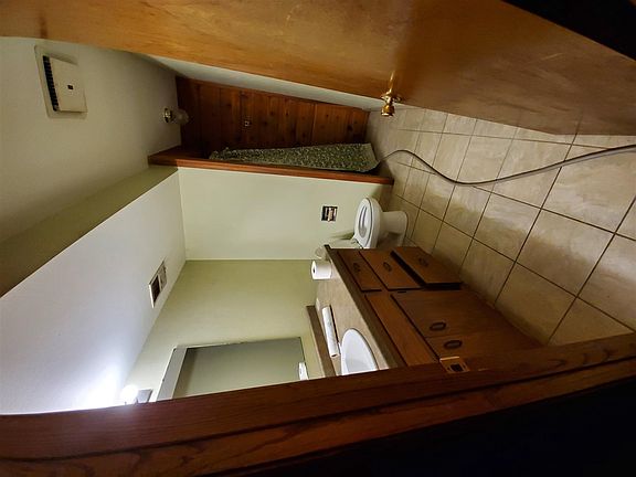 5th image of 1215-1217 E Wausau Ave