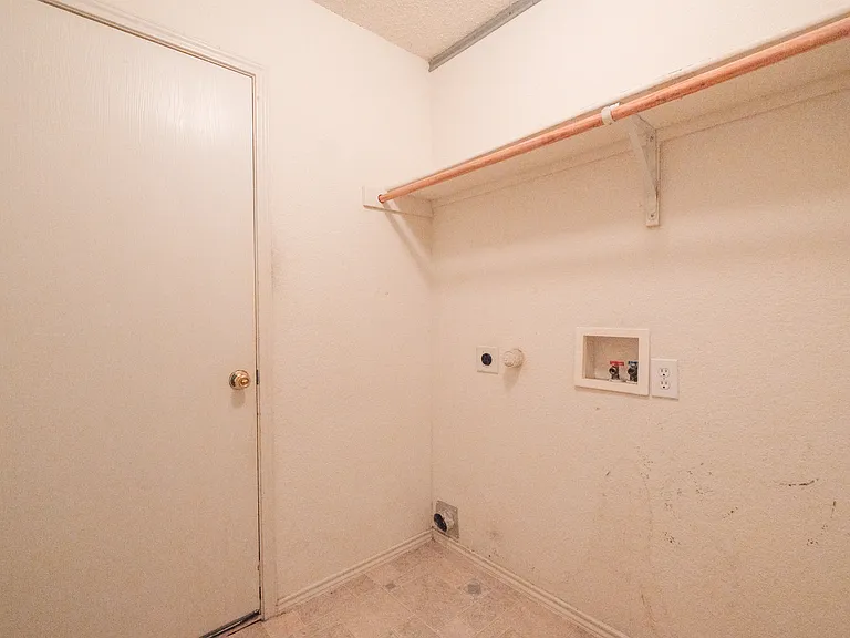 1616 Wind Star Way — Photo 20