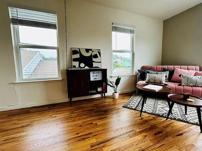 808 Winflo Dr #202 — Photo 4