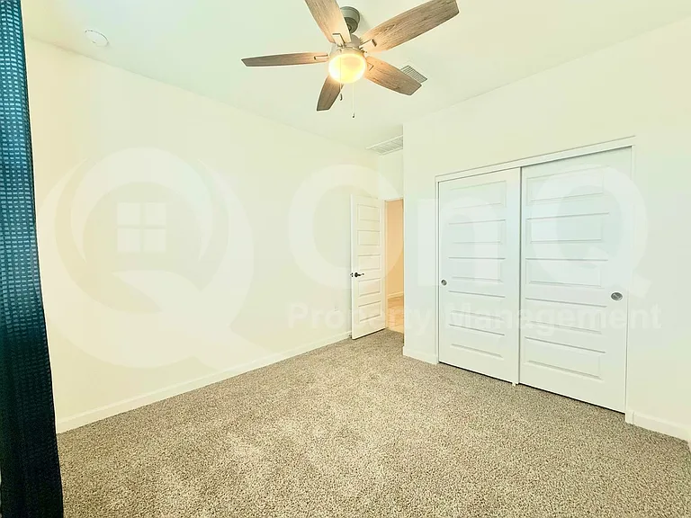 3246 W Sable Ave — Photo 16