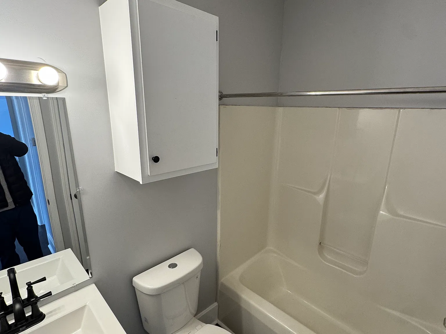 2 bed, 1100 sqft, $1,400 — Photo 3