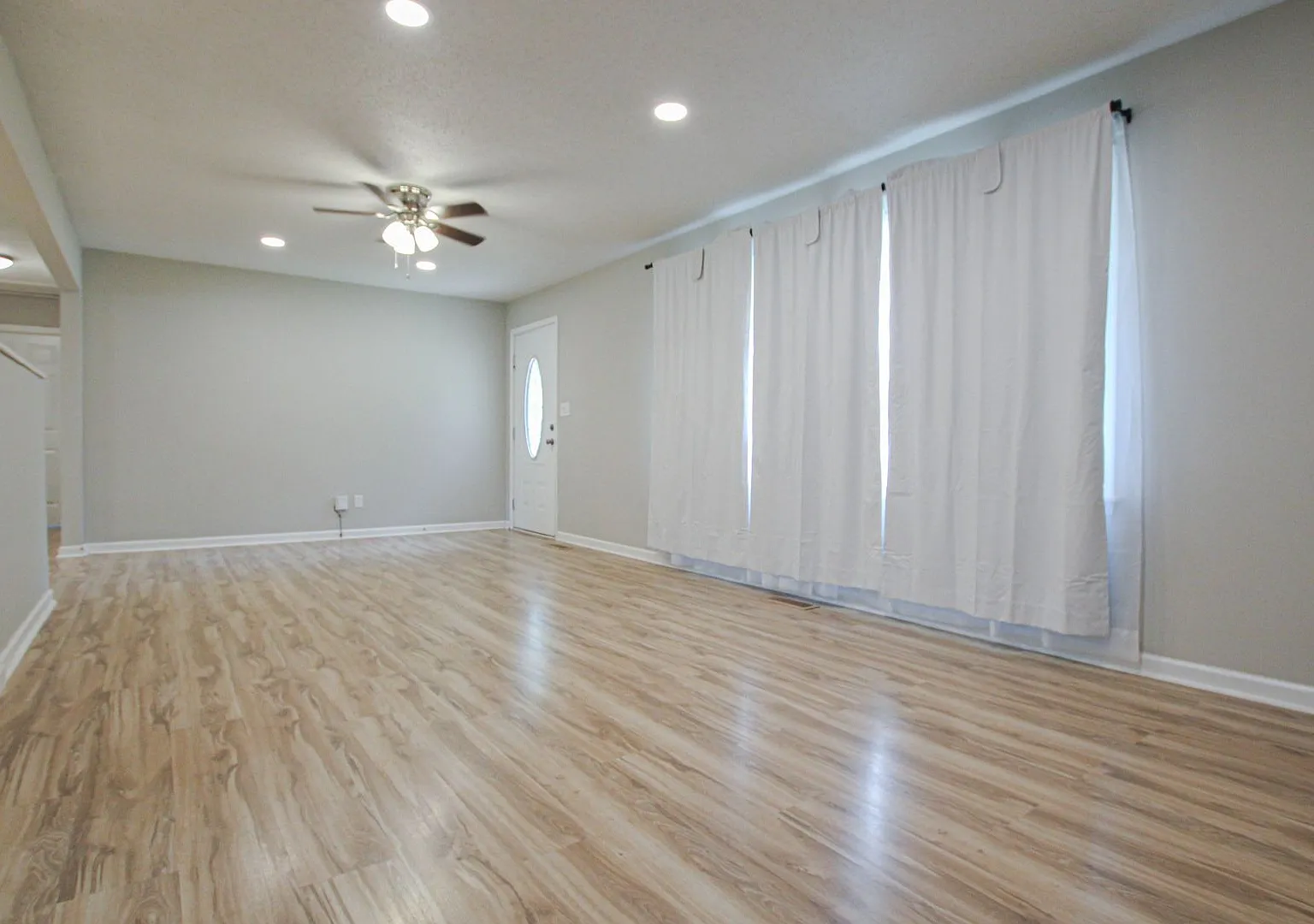 Pet Friendly Three Bedroom! — Photo 3