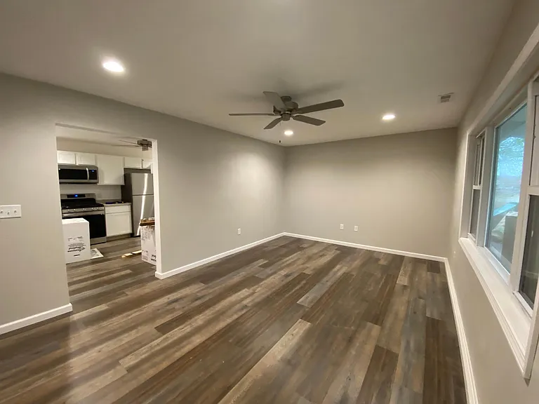 511 Joy Dr — Photo 12