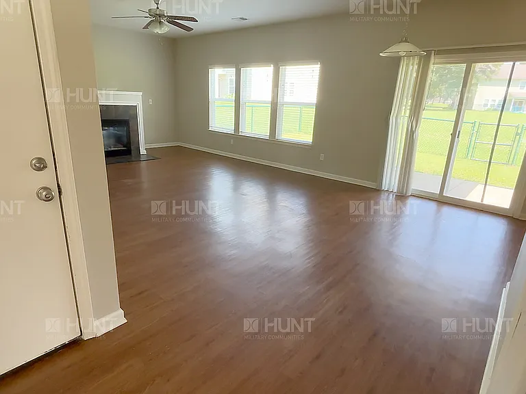 5962 Essex St — Photo 10