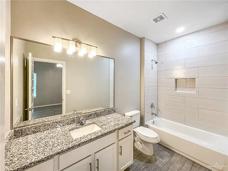 1809 Stauffer St #4 — Photo 7