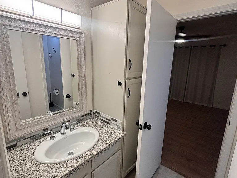 5130 W Joan De Arc Ave — Photo 22