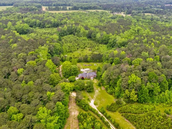 220 Mockingbird Ln, Brooks, GA 30205