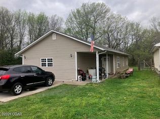 618 Valley View St, Carl Junction, MO 64834