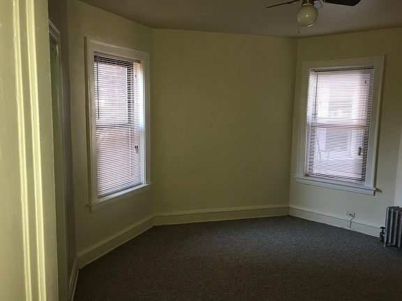 3rd image of 6423 N Francisco Ave APT 2