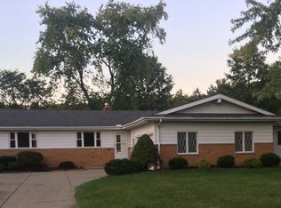 2599 Harris Rd, Broadview Heights, OH 44147