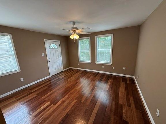 3rd image of 6228 Curie St