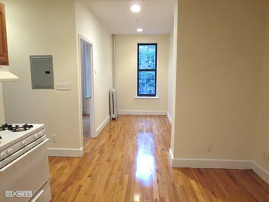 Rented by Citi Habitats | media 64