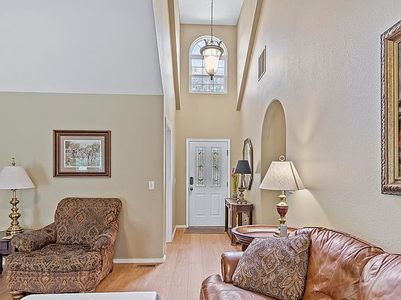 5th image of 1212 W Merlin Drive