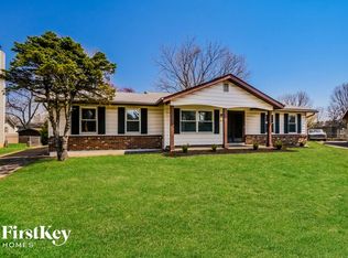 15672 Karsten Dr, Florissant, MO