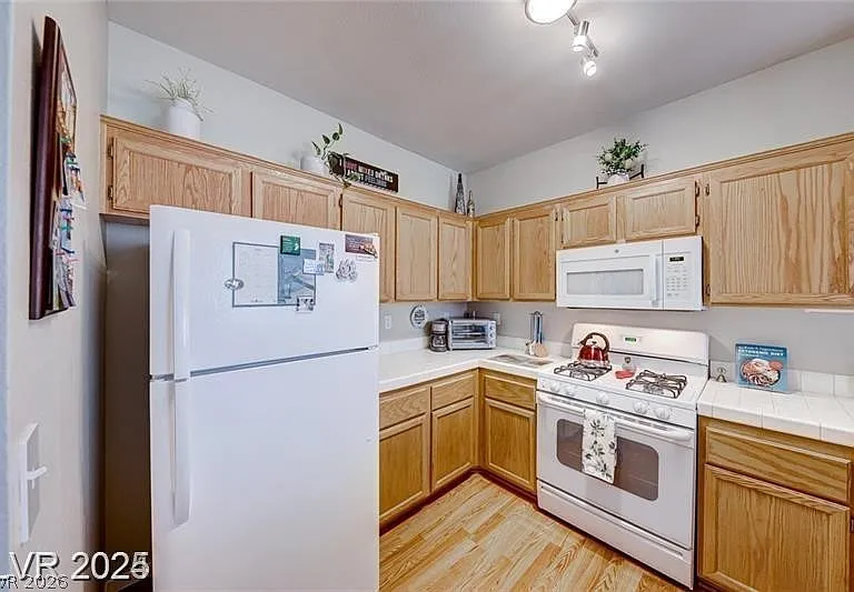 1830 N Buffalo Dr #2117 — Photo 10