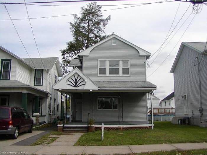320 Montgomery