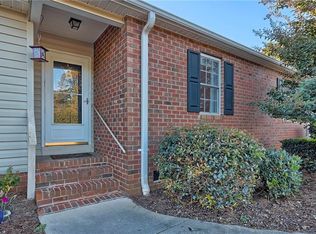 100 Park Crossing Dr #B, Easley, SC 29640