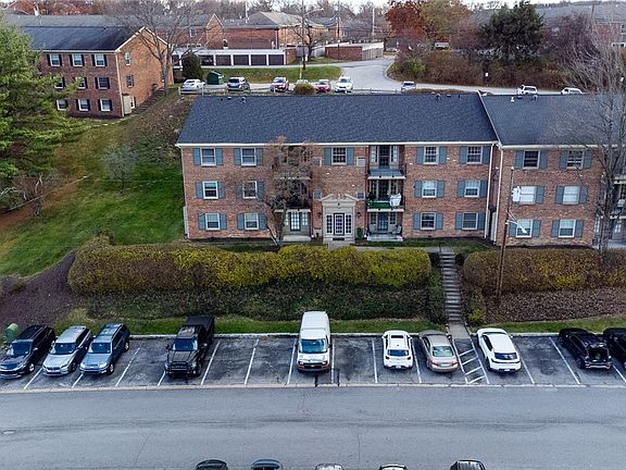 4th image of 1060 Chatham Park Dr APT H