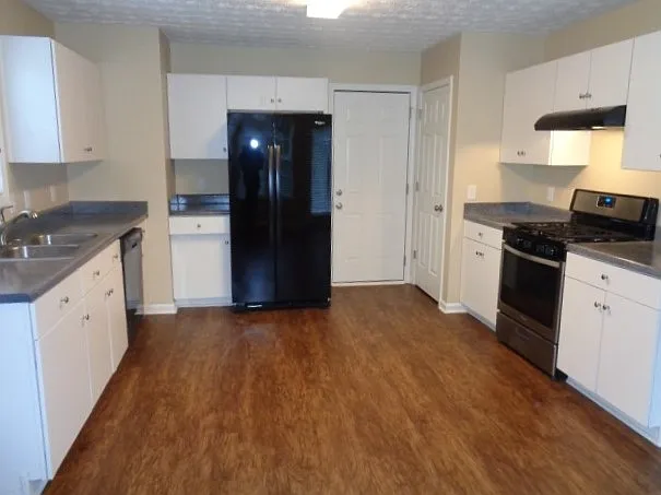 20 Kentshire Pl — Photo 4