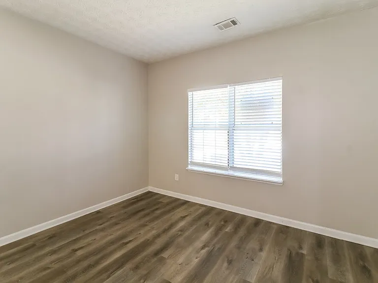 3505 Creekview Dr — Photo 13