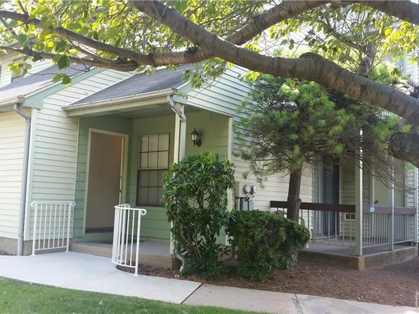 2202 Woodbridge Commons Way, Iselin, NJ 08830