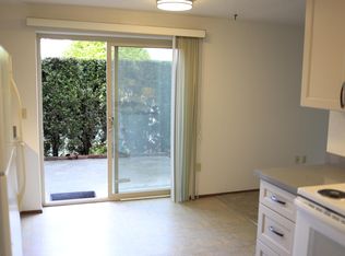 314 N 134th St APT 100, Seattle, WA 98133
