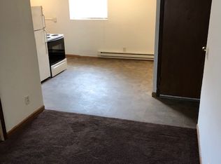 120 University Dr S APT 1, Fargo, ND 58103