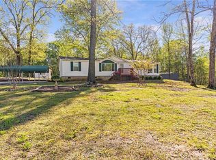 32 Woods Edge Dr, Athens, GA 30607