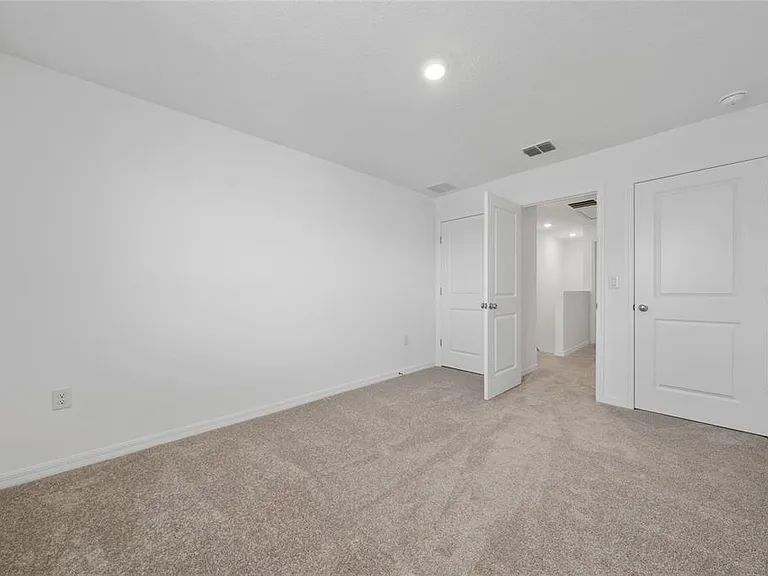 2916 Skyline Loop — Photo 11
