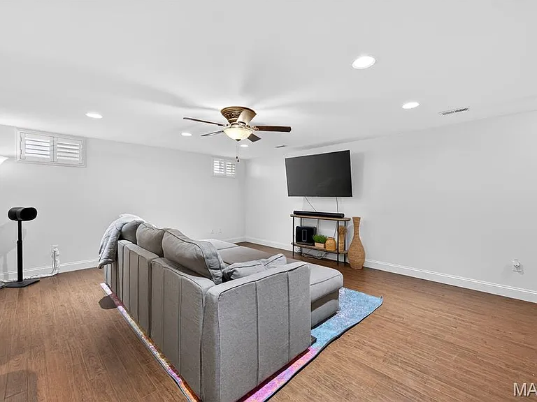 968 Ridgepointe Place Cir — Photo 35