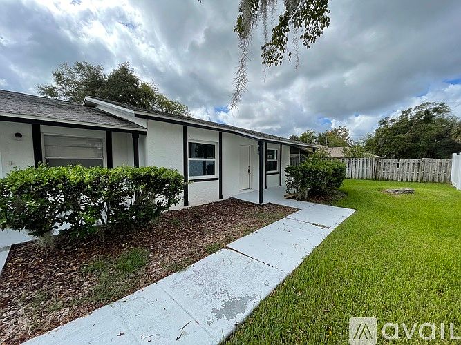 1st image of 12 Fawn Ln #C