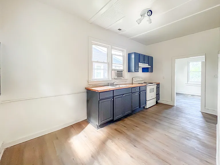 508 N 7th Ave — Photo 3