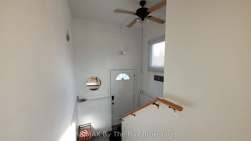 Wasaga Beach House for rent - 5 Bedrooms — photo 22