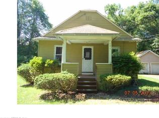 191 E Pershing St, Bloomfield, CT 06002