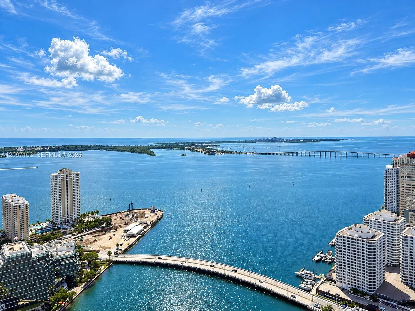 Icon Brickell No Two — Photo 2