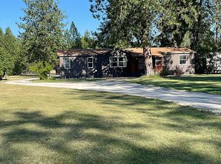 4112 Swallows Rd, Loon Lake, WA 99148