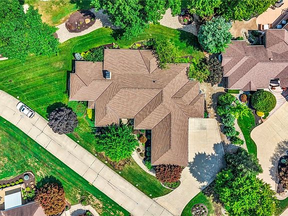 4th image of 3909 Weymouth Woods Dr
